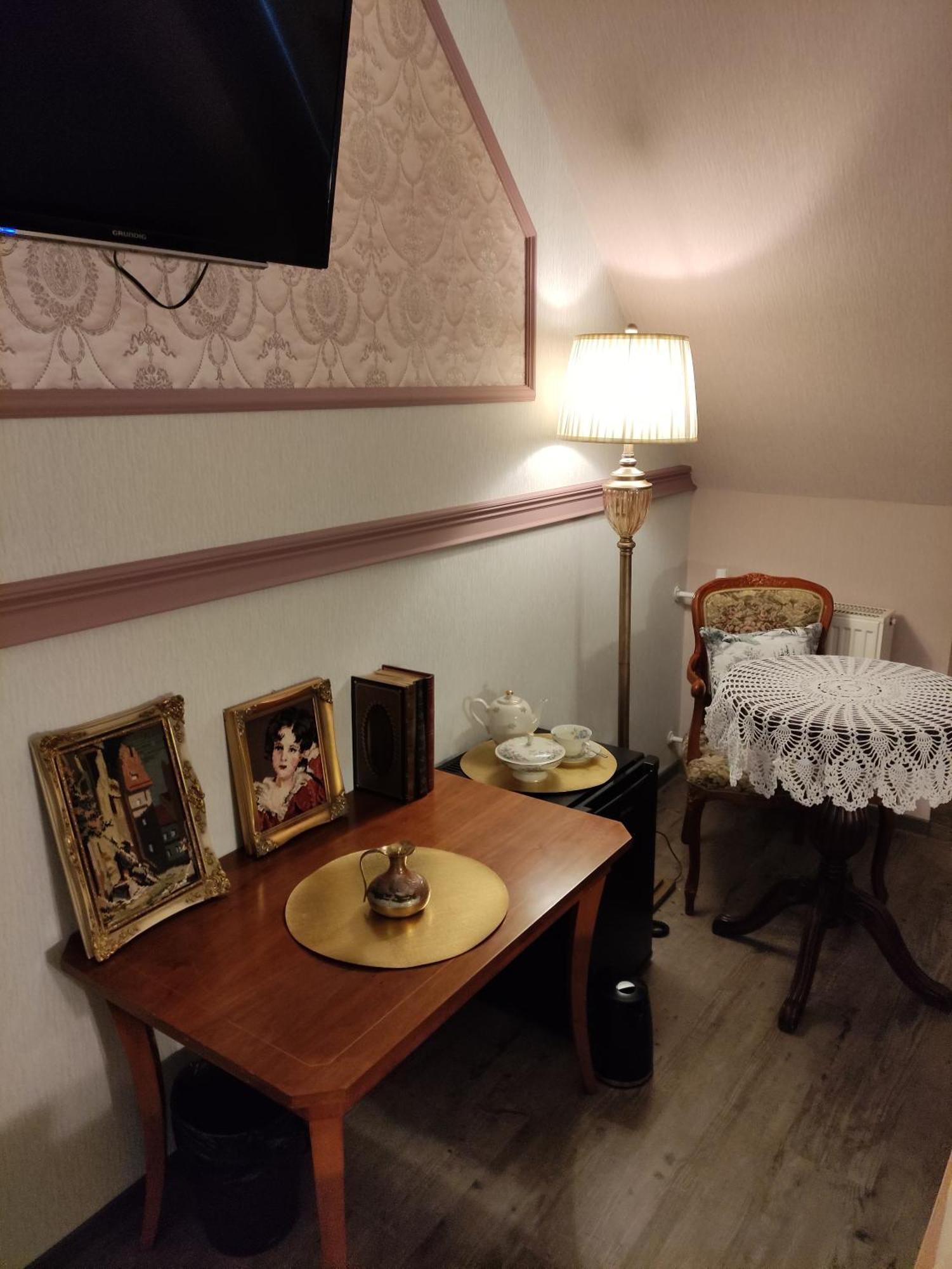 Pilgrims Inn Крайша Экстерьер фото