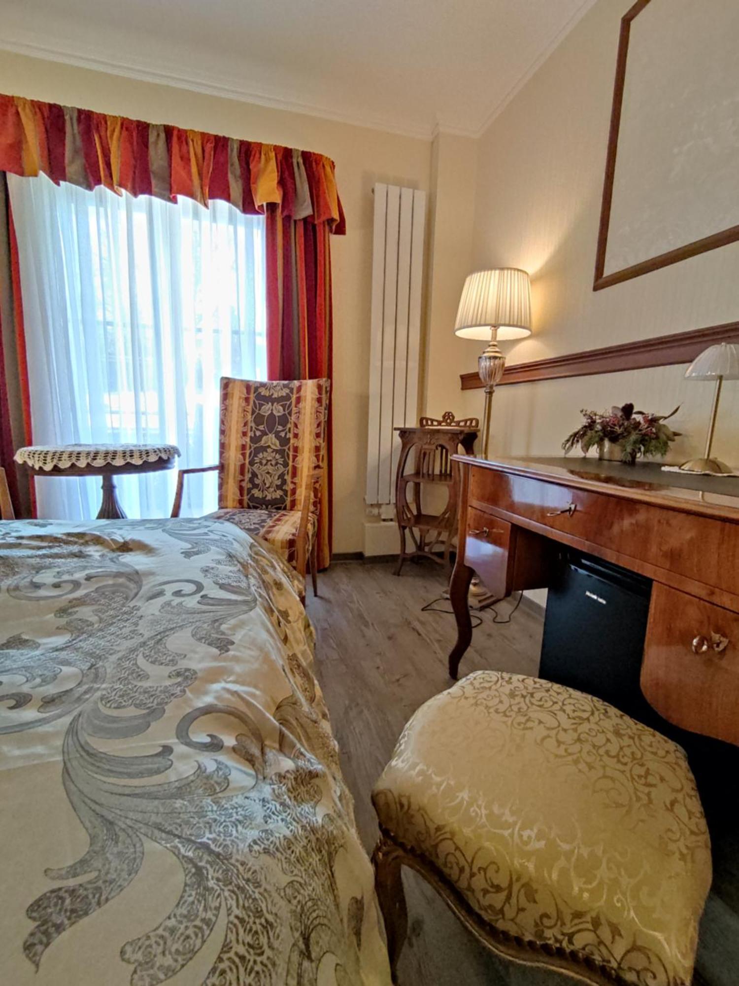 Pilgrims Inn Крайша Экстерьер фото
