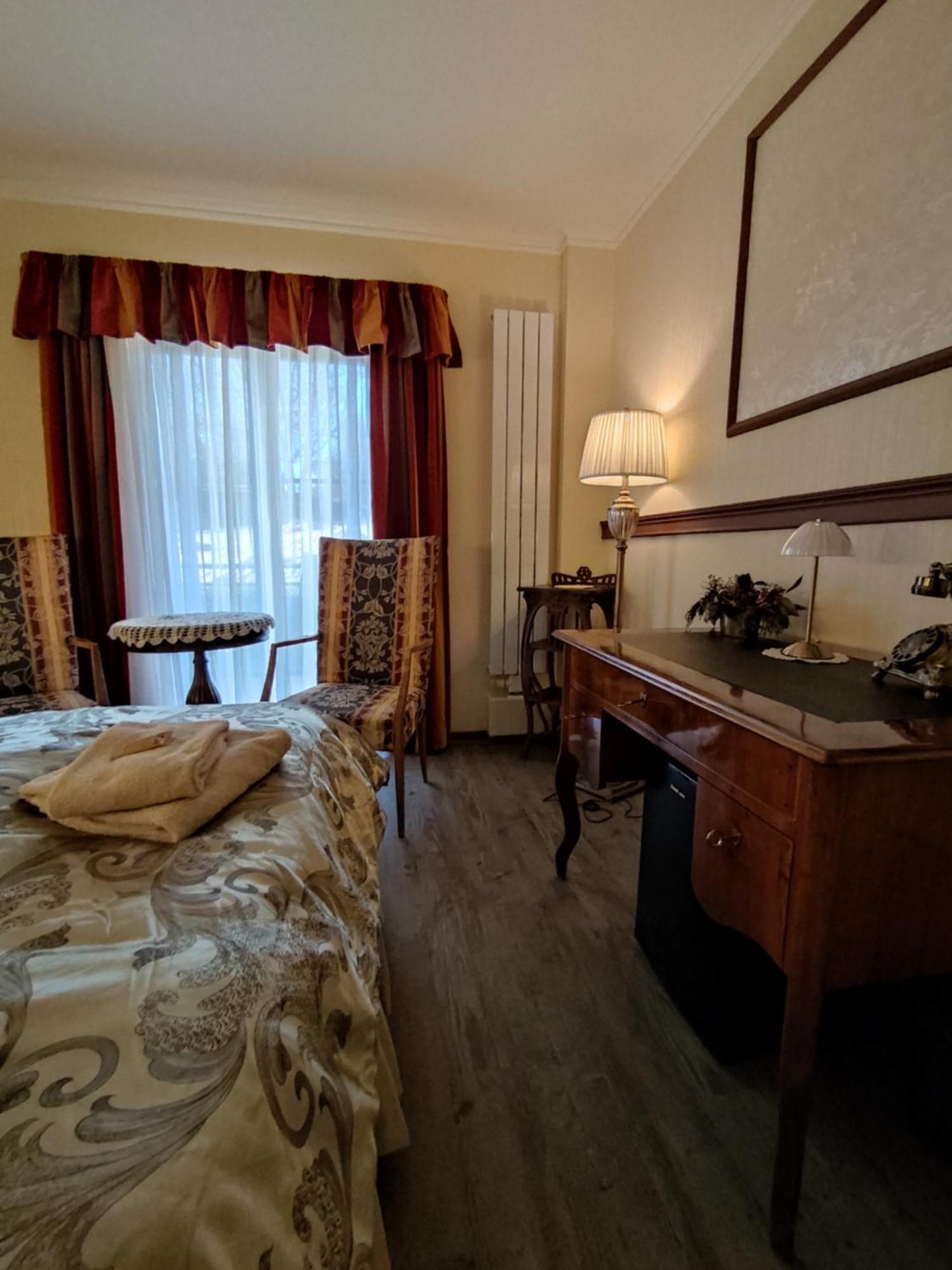 Pilgrims Inn Крайша Экстерьер фото