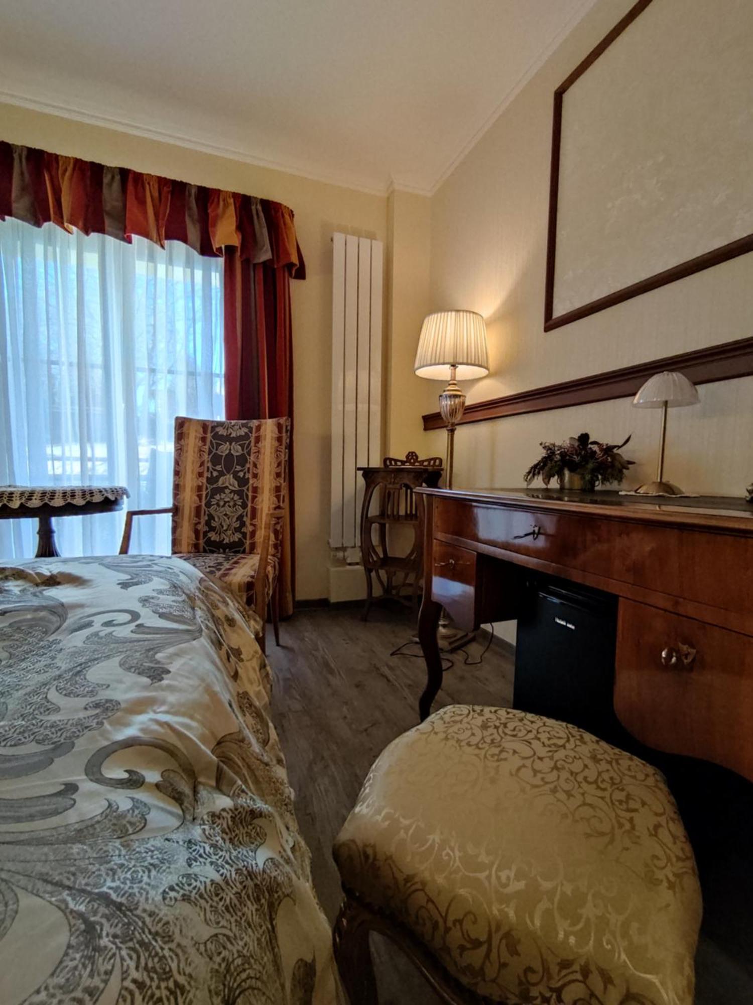 Pilgrims Inn Крайша Экстерьер фото