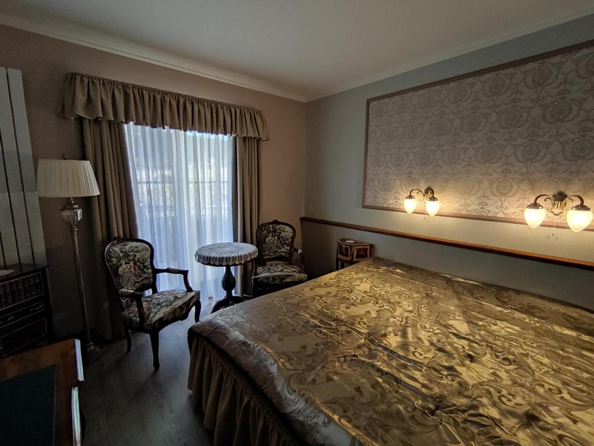 Pilgrims Inn Крайша Экстерьер фото